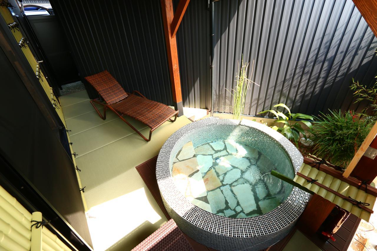 Uedaya Hotel Yamaga Buitenkant foto
