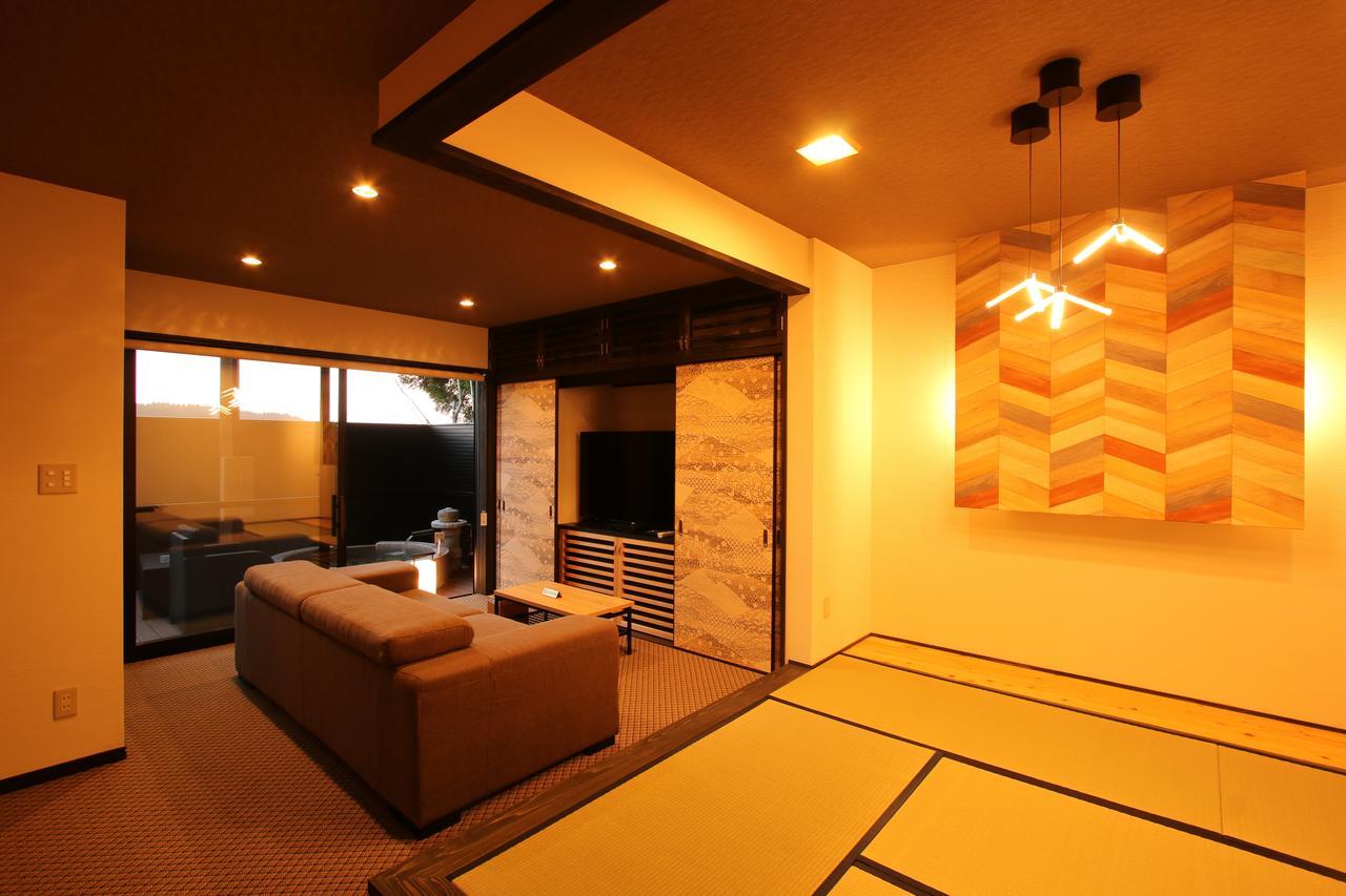 Uedaya Hotel Yamaga Buitenkant foto