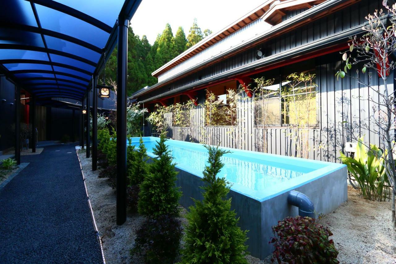 Uedaya Hotel Yamaga Buitenkant foto